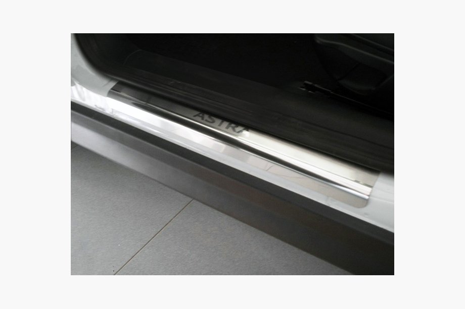 Opel Astra G Classic 1998–2012 Nerjaveče letve pragov Nataniko (4 kosi) Standard – lepilni trak Lohmann, 0,5 mm Image