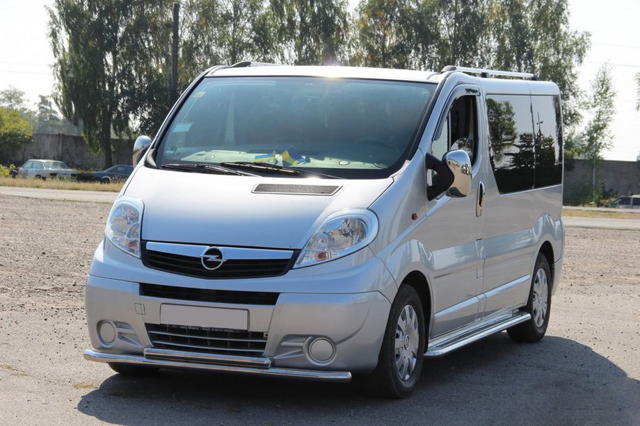 Opel Vivaro 2001–2015 Sprednji zaščitni lok ST014 (nerjavno jeklo) Image