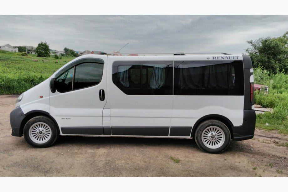 Opel Vivaro 2001–2015 Obrobe kolesnih lokov (4 kosi, črne) Fotografija 4