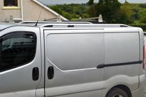 Nissan Primastar 2002–2014 Strešne sani Skyport (sive) fotografija 2