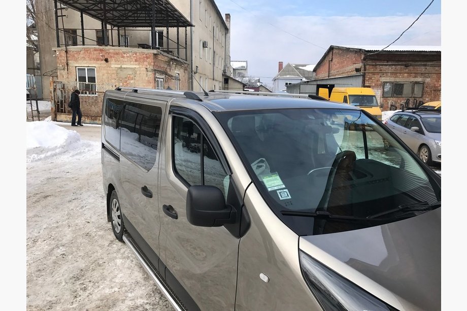 Renault Trafic 2015– Kromirane strešne sani Fotografija 2