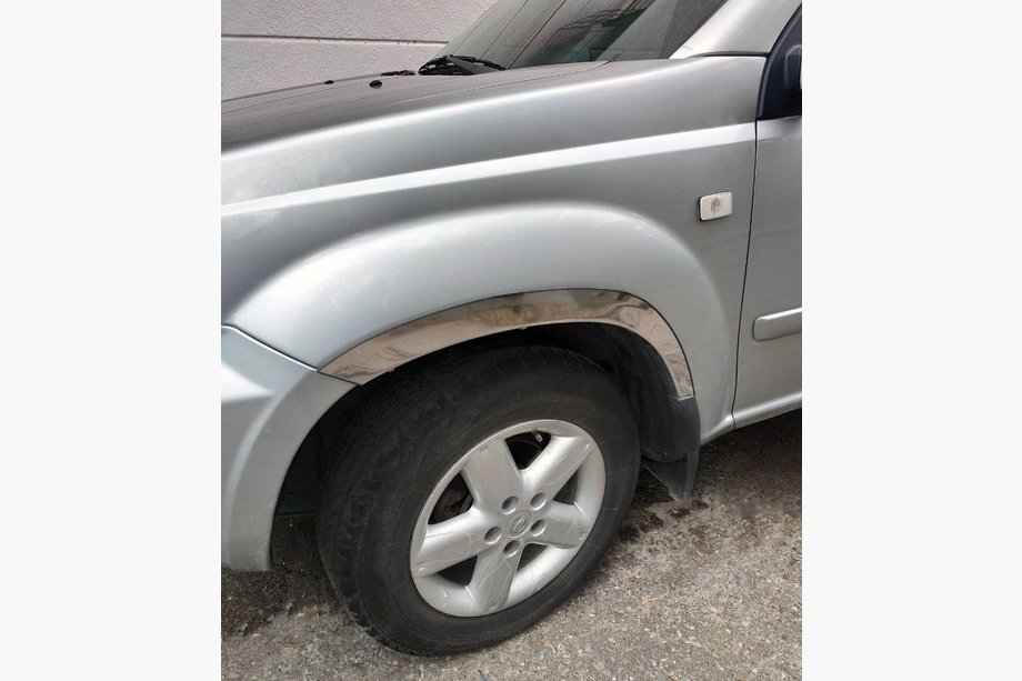 Nissan X-trail T30 2002–2007 Nerjaveče obrobe blatnikov (4 kosi) Image