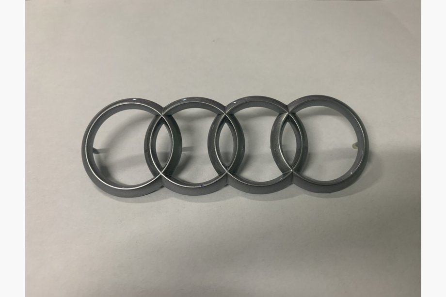 Audi A3 2012–2020 Emblem za motor (original) Image