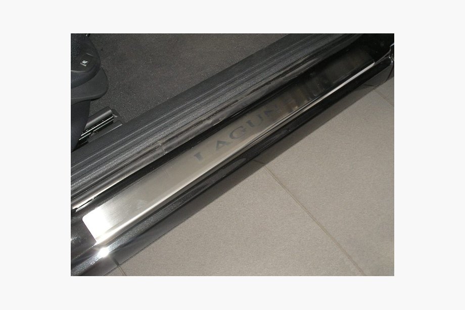 Renault Laguna 2007–2015 Nerjaveče letve pragov Nataniko (4 kosi) Premium - 3M lepilni trak, 0,8 mm Image