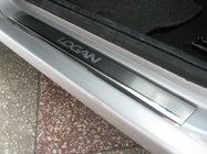 Renault Logan I 2008–2013 Nerjaveče letve pragov Nataniko (4 kosi) fotografija 1