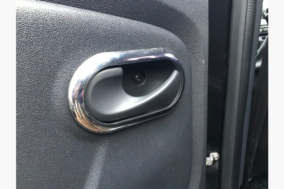 Renault Duster 2008–2017 Prekrivne obloge notranjih kljuk Carmos (4 kosi, nerjavno jeklo) Image