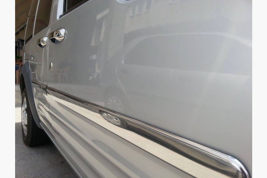 Ford Connect 2002–2006 Okrasne nerjaveče obloge za vratne moldinge (4 kosi) Dolga, OmsaLine – italijansko nerjavno jeklo Image
