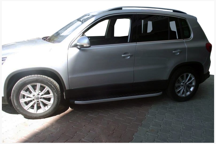 Volkswagen Tiguan 2007–2016 Stranske stopnice BlackLine (2 kosa, aluminij) Image