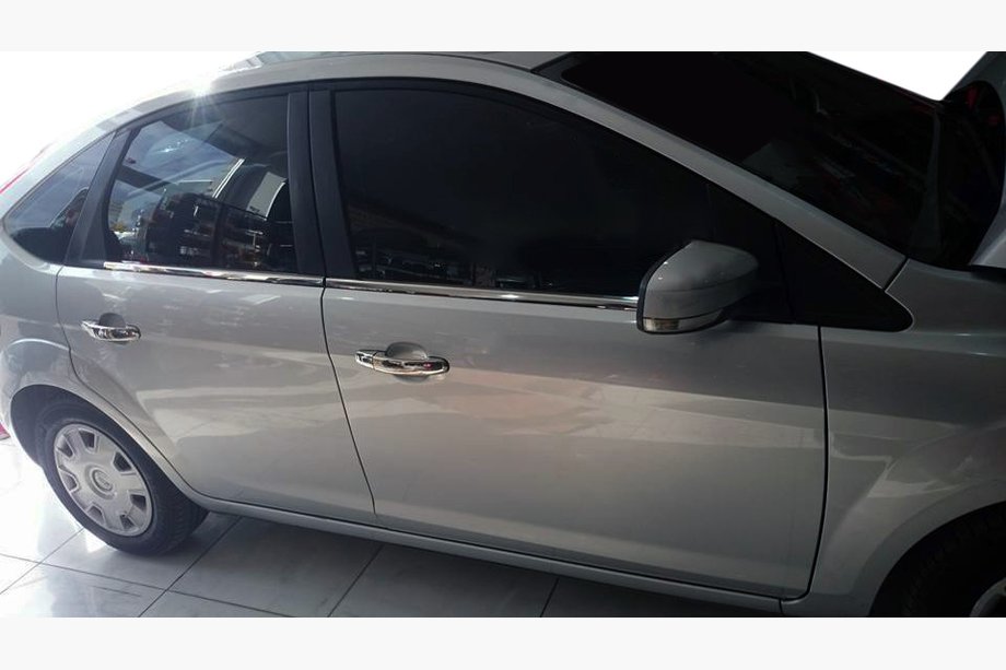 Ford Focus II 2008–2011 Zunanje okrasne letvice oken (4 kosi, nerjaveče jeklo) Carmos - turško nerjaveče jeklo Image