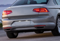 Volkswagen Passat B8 2015–2023 ZNIŽANO! Zaščitna obloga roba zadnjega odbijača (SD, 3 kosi, nerjaveče jeklo) fotografija 1