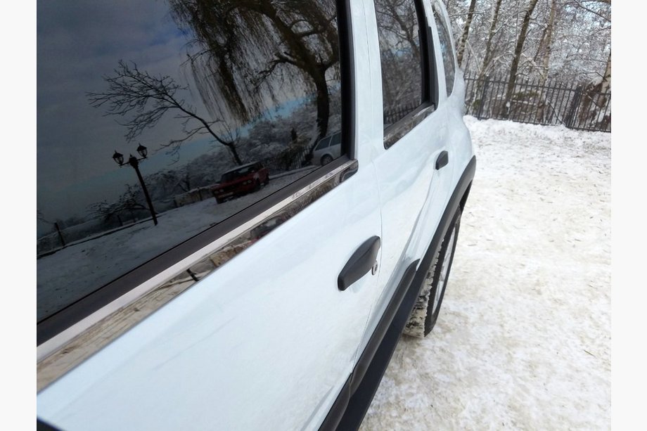 Renault Duster 2008–2017 Okenske letve Black Chrome (4 kos, nerjaveče jeklo) Image