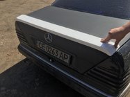 Mercedes E-class W124 1984–1997 Spojler za barvanje fotografija 2
