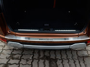 Range Rover IV L405 2013–2021 Nerjaveča obloga zadnjega odbijača z zavihkom Natanika fotografija 1