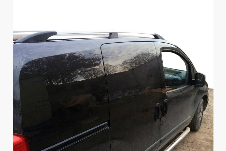 Peugeot Bipper 2008–2017 Razprodaja!!! Strešne vzdolžne letve siva metalik (plastični nosilci) Image