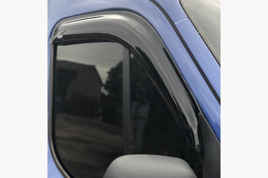 Nissan NV400 2010–2024 Vetrni deflektorji za okna (2 kos, Niken) Image