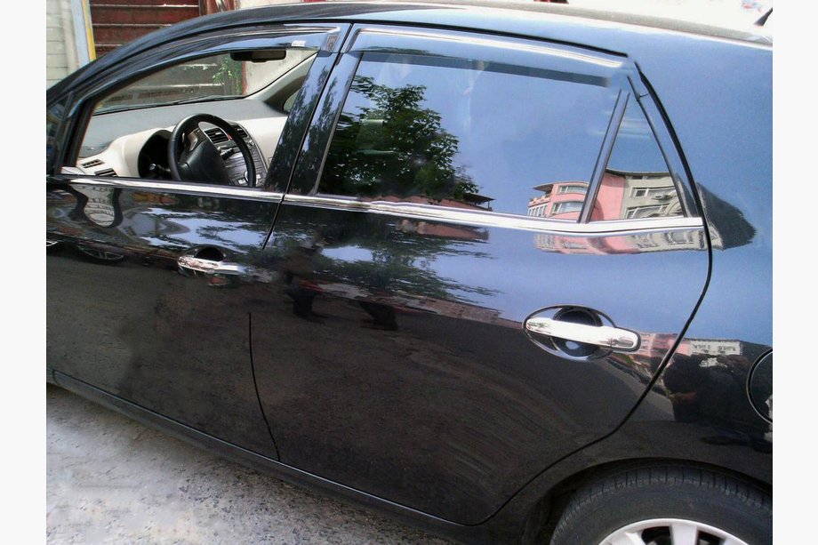 Toyota Auris 2007–2012 Okenske letve (4 kos, nerjaveče jeklo) Image