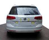 Volkswagen Passat B8 2015–2023 Okrasna letev nad registrsko tablico SW (Carmos, nerjavno jeklo) fotografija 1