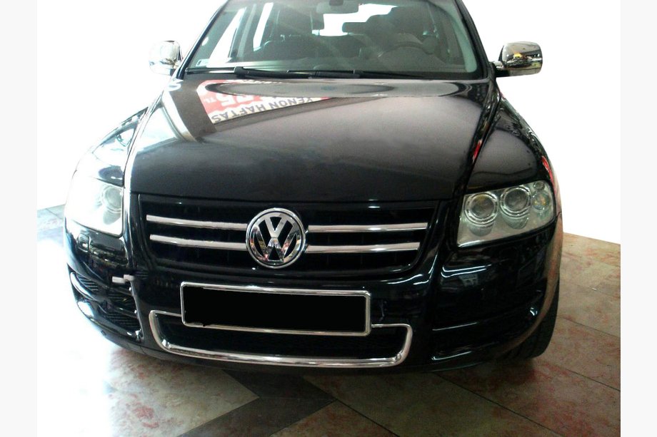 Volkswagen Touareg 2002–2010 Okrasne letvice za rešetko (4 kosi, nerjaveče jeklo) Image