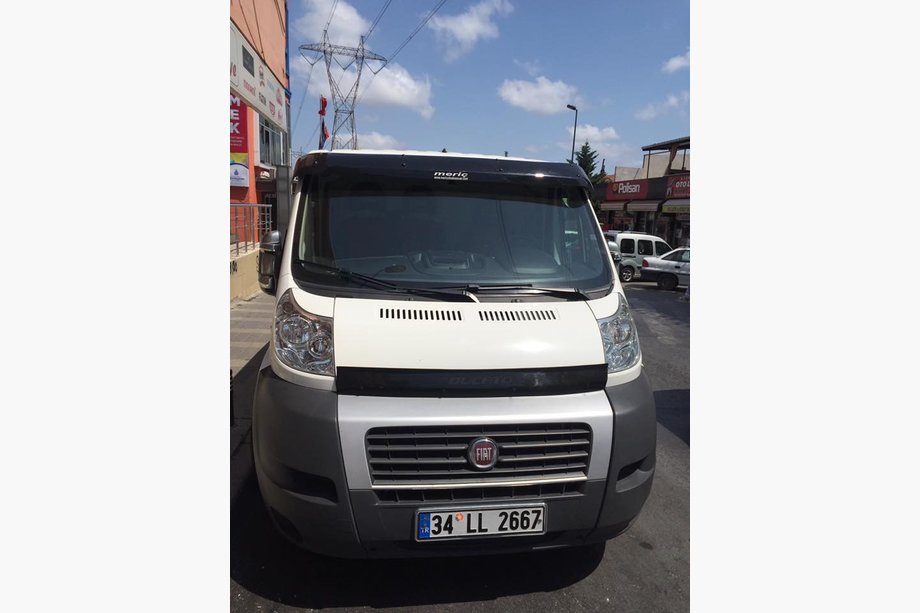 Citroen Jumper 2007–2025 Vizir na vetrobransko steklo (črn sijaj, 5 mm) Fotografija 6