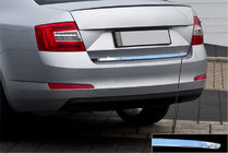 Skoda Octavia III A7 2013–2019 Nerjaveča zaščitna letvica roba prtljažnika fotografija 1