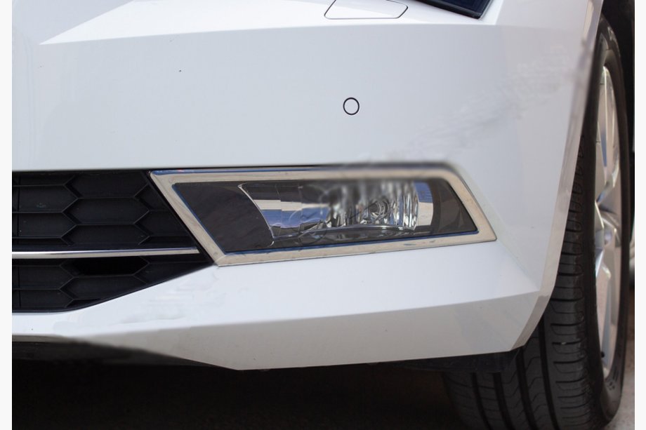 Skoda Superb 2015–2024 Okvirji meglenk OmsaLine (2 kos, nerjaveče jeklo) Image