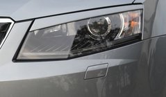 Skoda Octavia III A7 2013–2019 NOVOST!!! Obrvi za žaromete (2 kosa, za lakiranje) fotografija 1