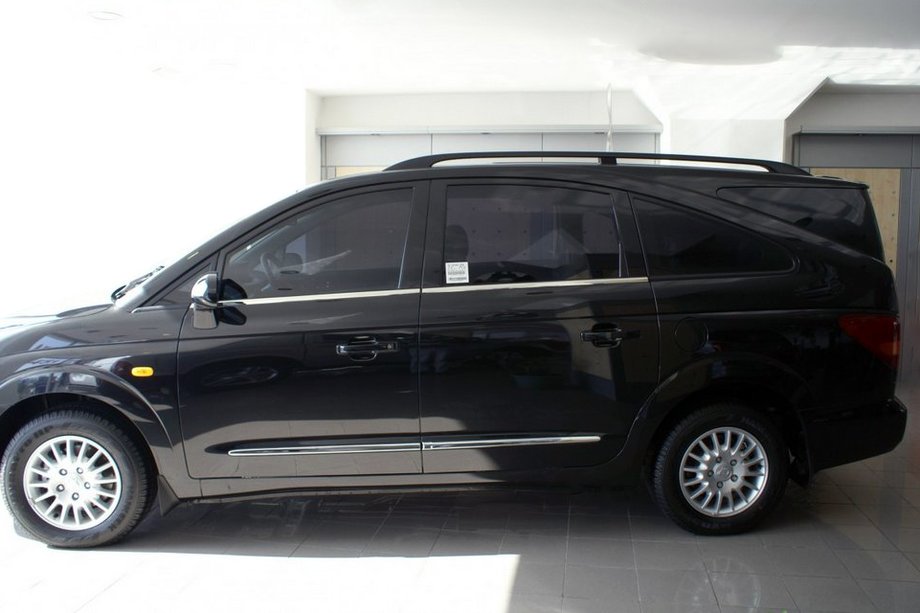 Ssang Yong Rodius Zunanje okrasne letve stekel (4 kosi, nerjavno jeklo) Image