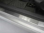 Toyota Auris 2007–2012 Nerjaveče letve pragov Nataniko (4 kosi) fotografija 1