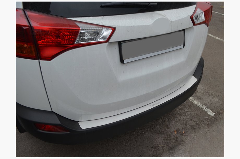 Toyota Rav 4 2013–2018 Nataniko obloga zadnjega odbijača (nerjaveče jeklo) 2013-2016 Image