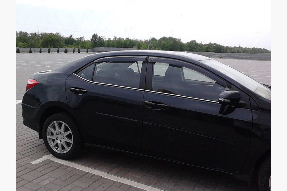 Toyota Corolla 2013–2019 Vetrni deflektorji oken (4 kosi, Cobra) Image