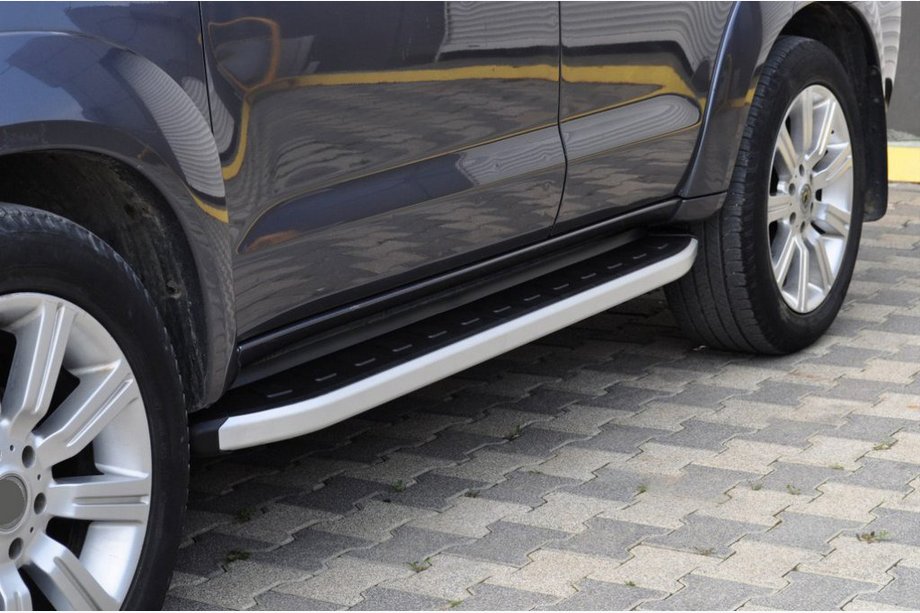 Toyota Fortuner 2006–2015 Stranske stopnice Fullmond (2 kos, aluminij) Image