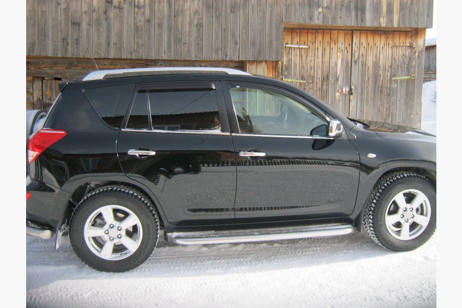 Toyota Rav 4 2006–2013 Pokrovi kljuk (nerjavno jeklo) Za ročaje z gumbom (5 kos) Carmos Fotografija 3