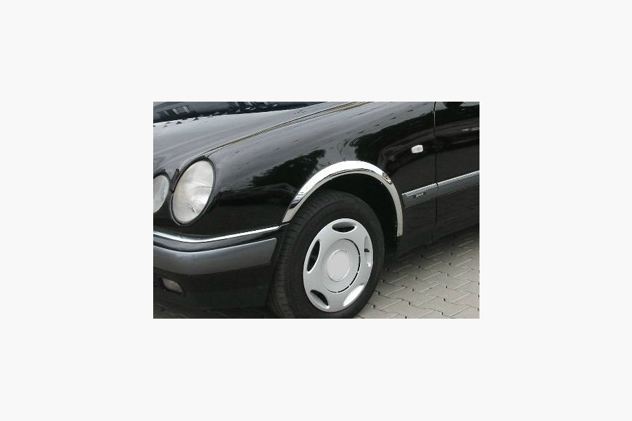 Mercedes E-class W210 1995–2002 Nerjaveče obrobe blatnikov (4 kosi) Image