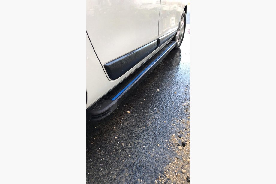 Opel Vivaro 2019– Stranske stopnice Maya Blue (2 kos, aluminij) XS – kratka medosna razdalja Fotografija 3