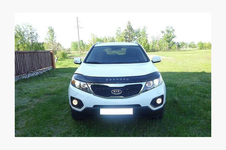 Kia Sorento II XM 2009–2014 Deflektor pokrova motorja 2009-2012 (VIP) Image