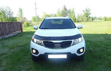 Kia Sorento II XM 2009–2014 Deflektor pokrova motorja 2009-2012 (VIP) fotografija 1