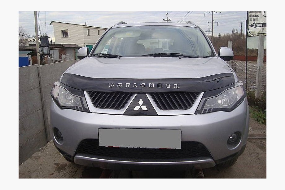 Mitsubishi Outlander 2006–2012 Deflektor pokrova motorja 2006-2008 (VIP) Image