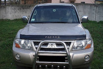 Mitsubishi Pajero Wagon III 1999–2006 Deflektor pokrova motorja (VIP) fotografija 1