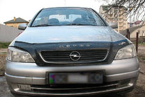 Opel Astra G Classic 1998–2012 Deflektor pokrova motorja VIP fotografija 1