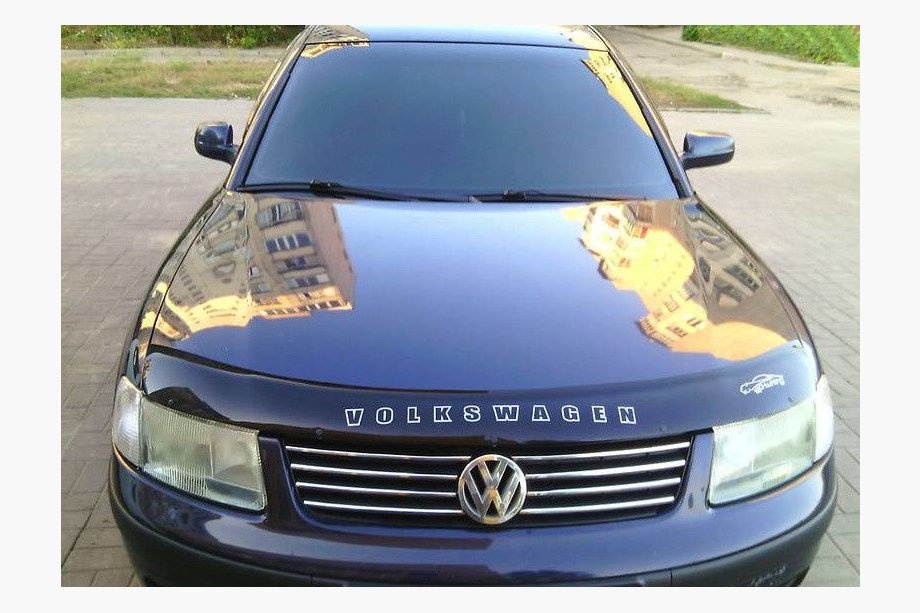 Volkswagen Passat B5 1997–2005 Deflektor pokrova motorja 1997-2001 (VIP) Image