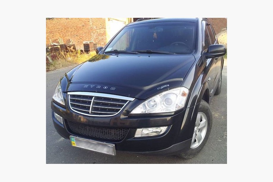 SsangYong Kyron 2005–2014 Deflektor pokrova motorja (VIP) Image