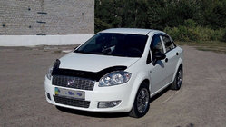 Fiat Linea 2006–2018 Deflektor pokrova motorja (VIP) fotografija 1