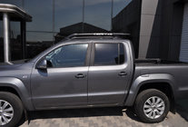 Mitsubishi L200 2006–2015 Črni strešni vzdolžni nosilci s prečniki fotografija 3