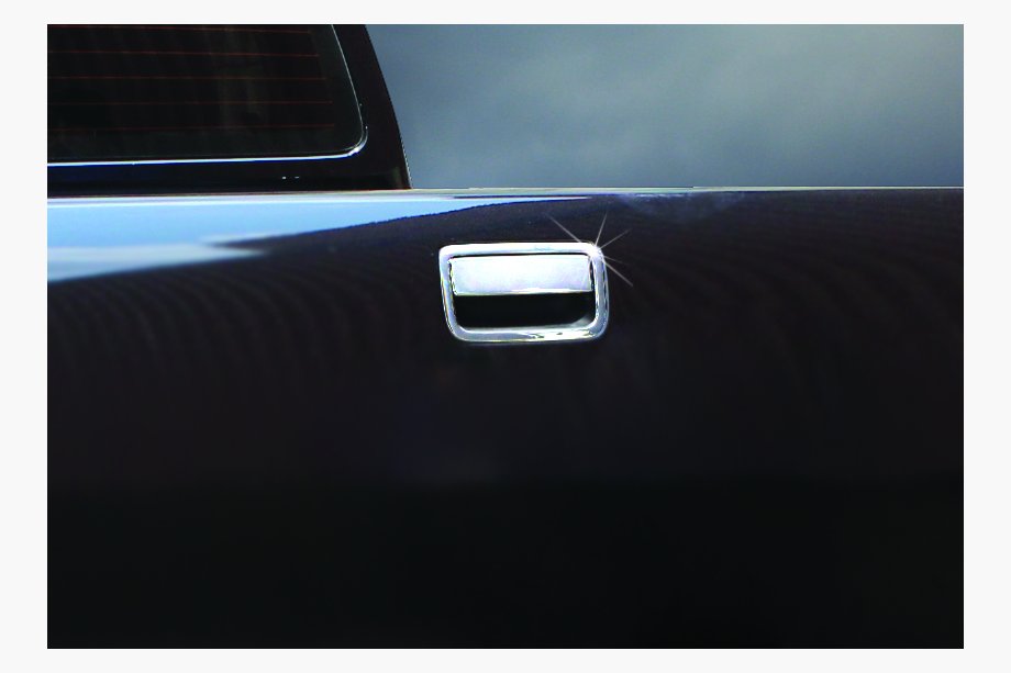 Volkswagen Amarok 2010–2022 Obloga ročaja prtljažnika (nerjaveče jeklo) OmsaLine - italijansko nerjavno jeklo Image