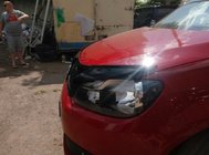 Volkswagen Caddy 2010–2015 Deflektor pokrova motorja (FLY) fotografija 3