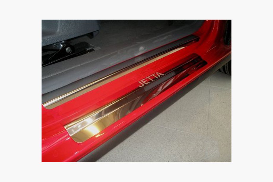 Volkswagen Jetta 2006–2011 Nerjaveče zaščitne letve pragov Nataniko (8 kosov) Premium - 3M lepilni trak, 0,8 mm Image