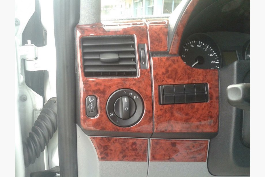 Mercedes Sprinter W906 2006–2018 Dekorativne obloge armaturne plošče (Meric, 50 delov) Fotografija 8