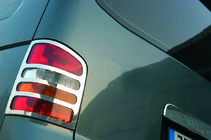 Volkswagen T5 Multivan 2003–2010 Okrasni pokrovi za zadnje luči (2 kosa, nerjaveče jeklo) 2 vrata, OmsaLine – italijansko nerjavno jeklo fotografija 6