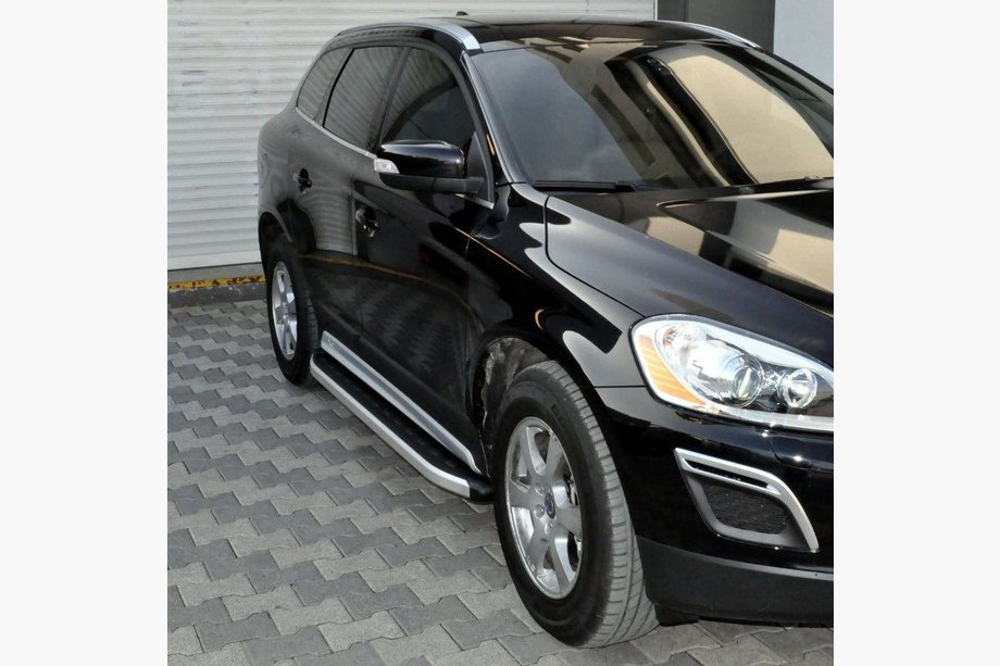 Volvo XC90 2002–2014 Bočne stopnice Fullmond (2 kos, aluminij) Image