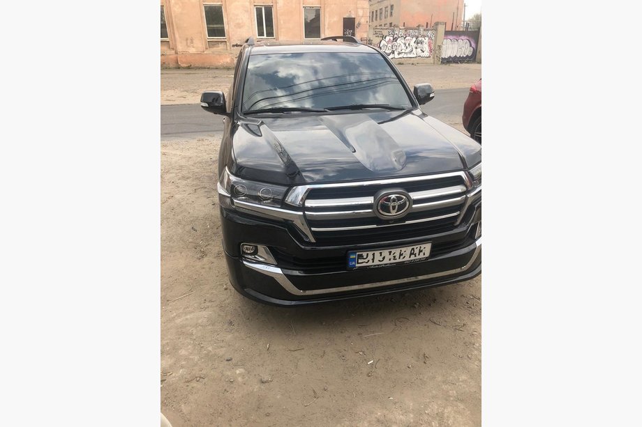 Toyota Land Cruiser 200 2007–2021 Facelift komplet iz LC200 2008-2015 na 2019 Executive Fotografija 4